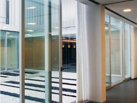 Ventana corredera perimetral (Aludom)